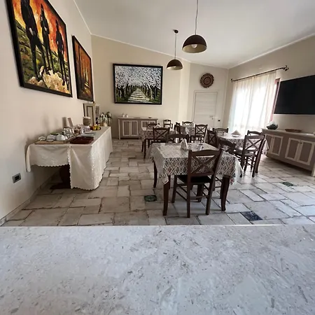 Il Mandorlo Bed & Breakfast 3*