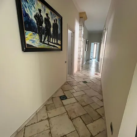 לינה וארוחת בוקר Il Mandorlo 3*