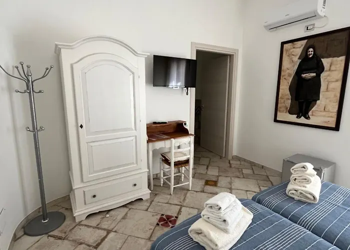 Il Mandorlo Couette-café San Vito (Sardinia)